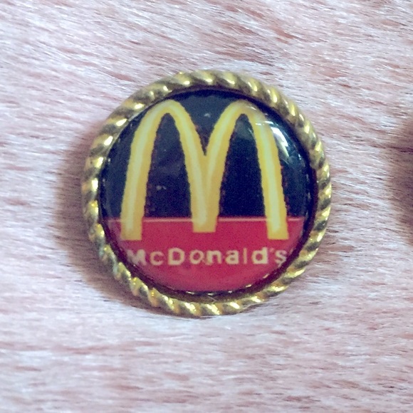 3/$40 McDonald’s Vintage Earrings - Picture 4 of 5
